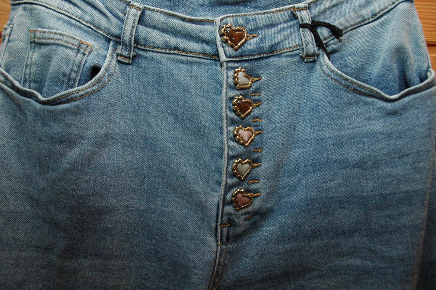 Jean  boutons fantaisie taille L