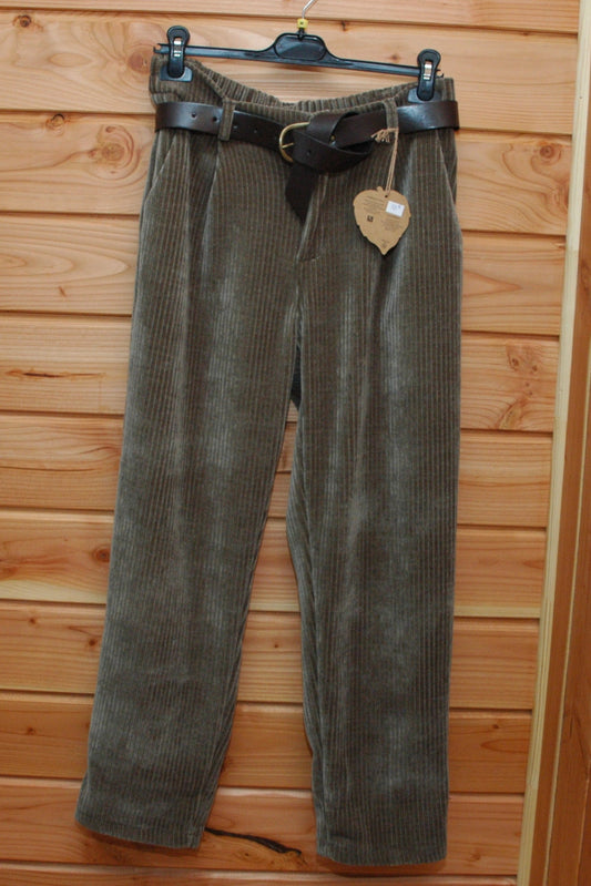 Pantalon velours taille M