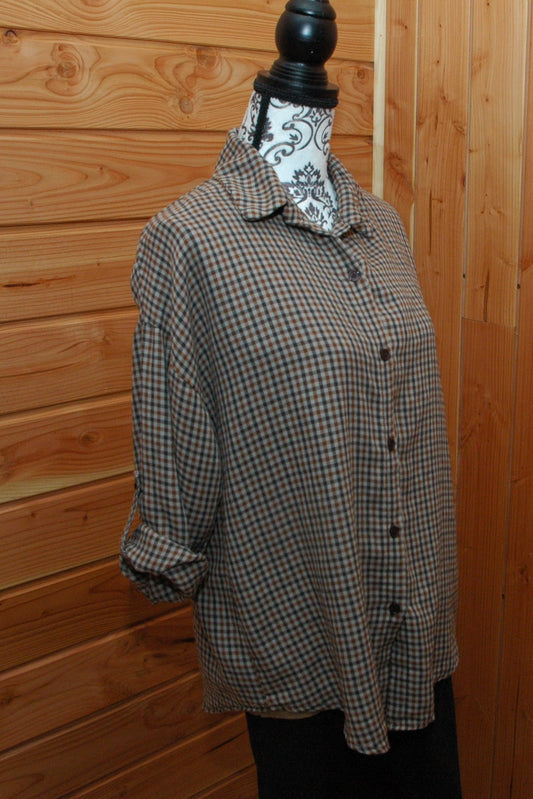 Chemise à petits carreaux